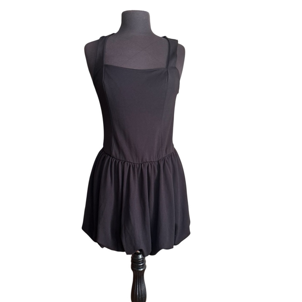 Sleeveless Balloon Dress